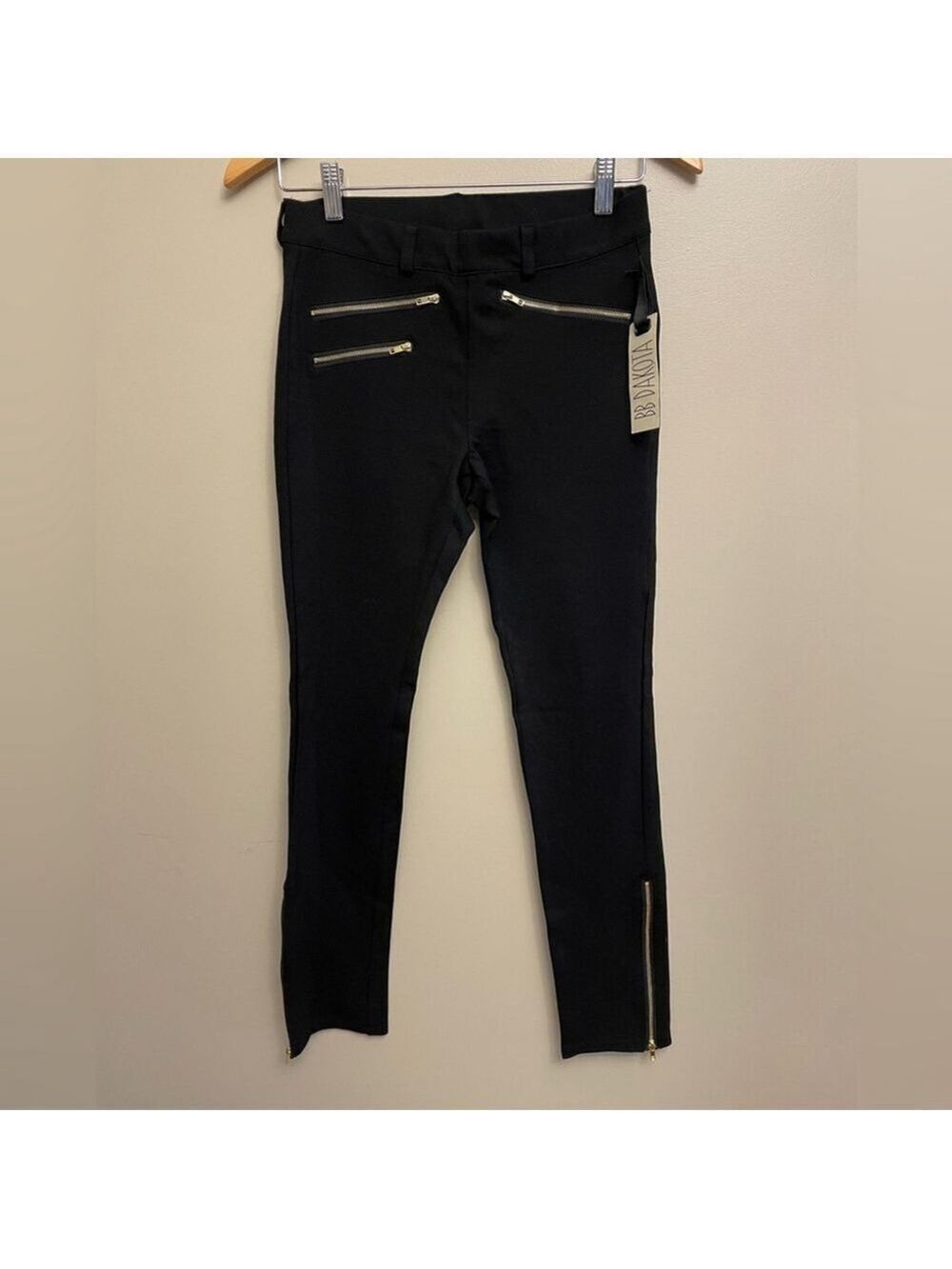 BB Dakota Black Pants Gold Zipper Detail Size 4 NWT